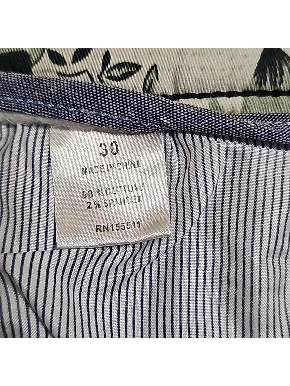 Aero mens palm shorts. Size 30